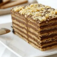 Tarta de chocolate y galletas