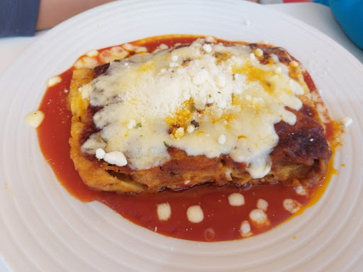 Puente Aguila Restaurant Snack Bar