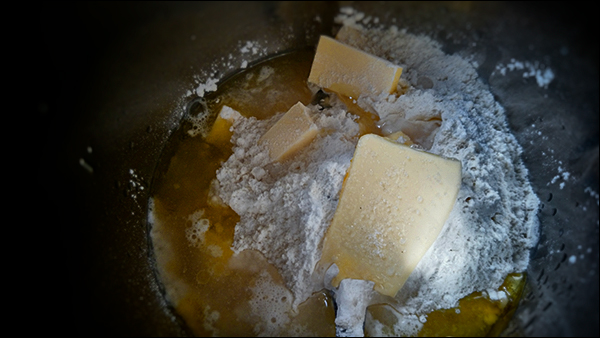 Preparando la masa para Quiche