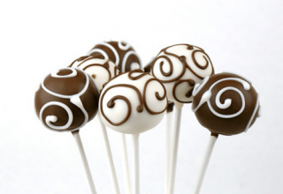 Cake pops de chocolate y vainilla