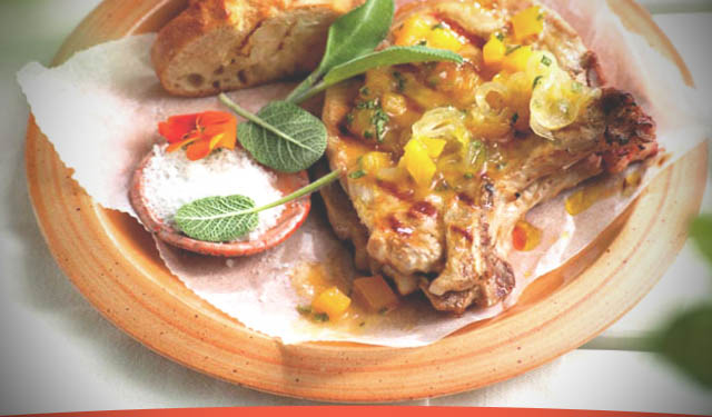 Receta de Chuletas de cerdo con guarnición de melocotón