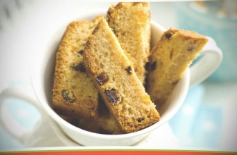 Receta de Bizcocho relleno de trozos de fruta