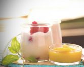 Receta de Mousse de yogur con frambuesa y salsa de mango